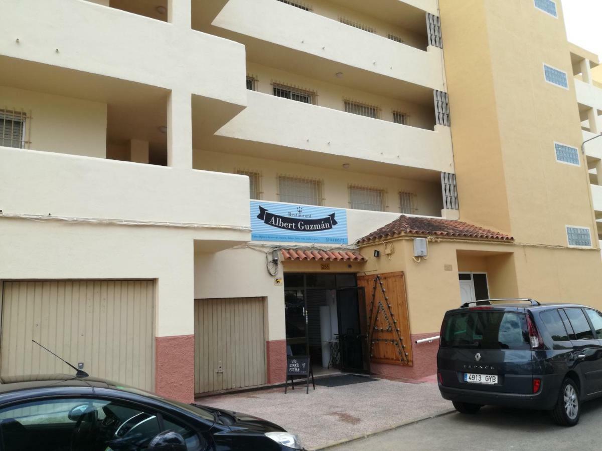 Primera Linea De Mar Con Piscina En Ebrehogar Apartment