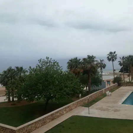 Primera Linea De Mar Con Piscina En Ebrehogar Sant Carles De La Rapita Exterior photo