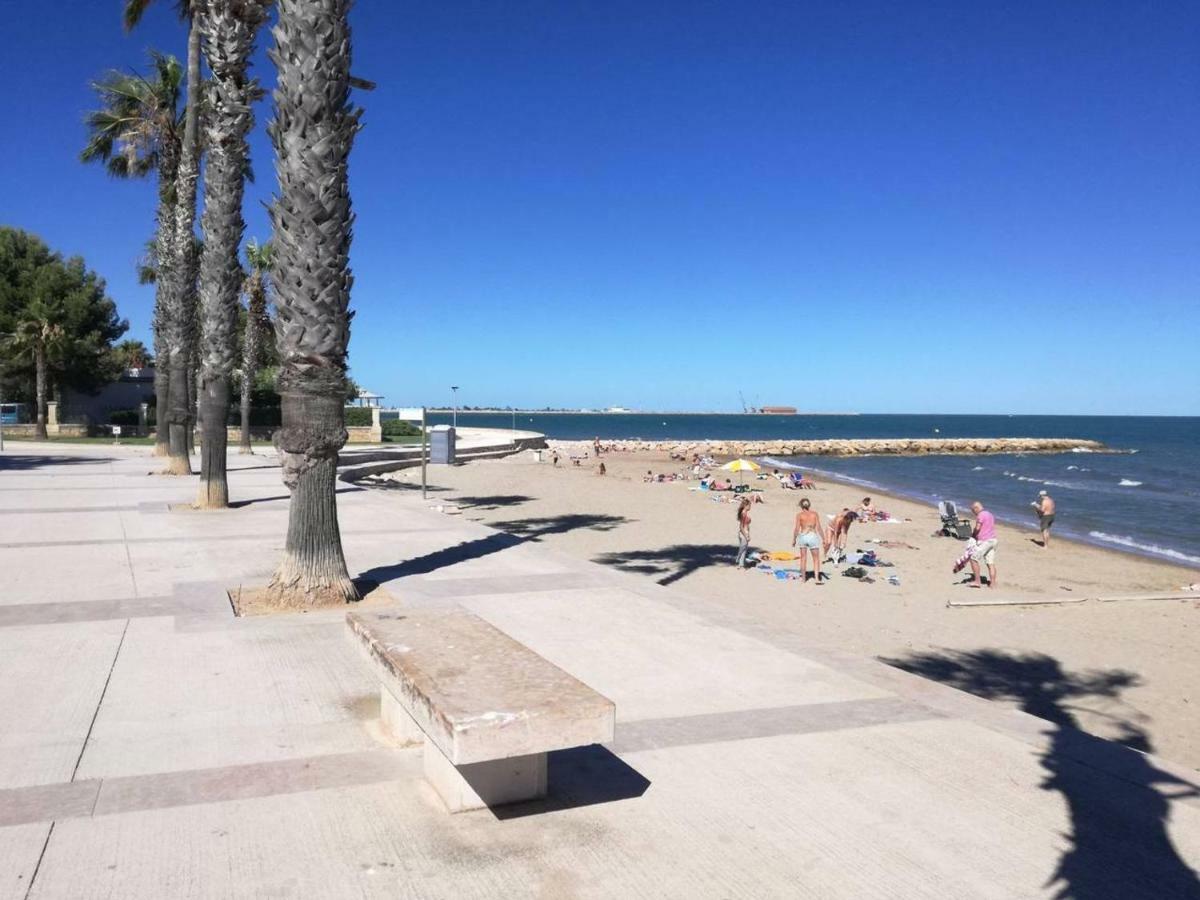 Primera Linea De Mar Con Piscina En Ebrehogar Apartment Sant Carles De La Rapita