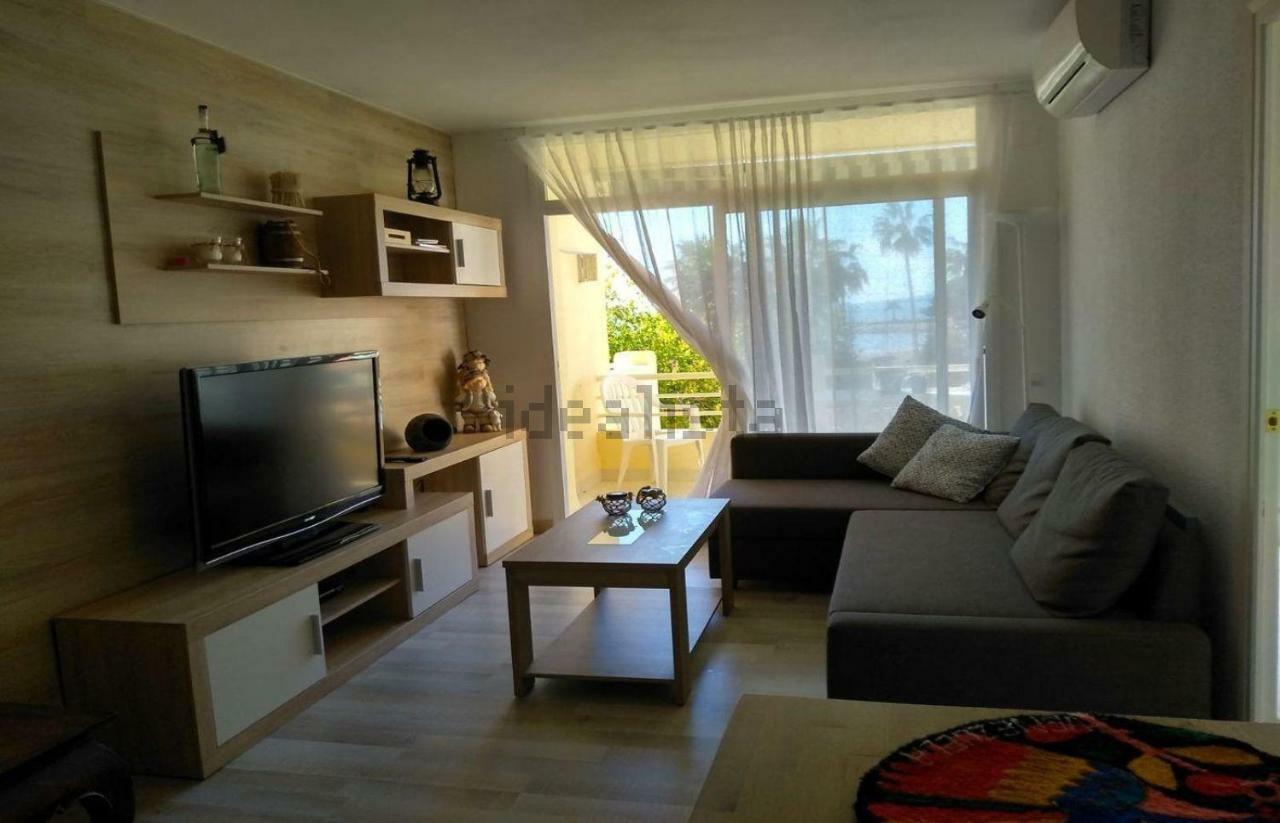 Apartment Primera Linea De Mar Con Piscina En Ebrehogar